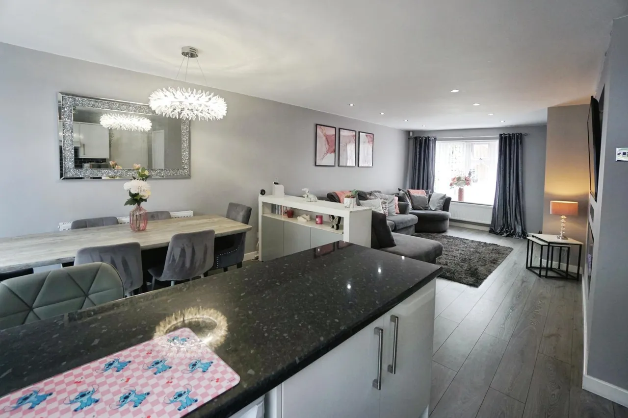 Margaret Vale, Ocker Hill, DY4, photo 9