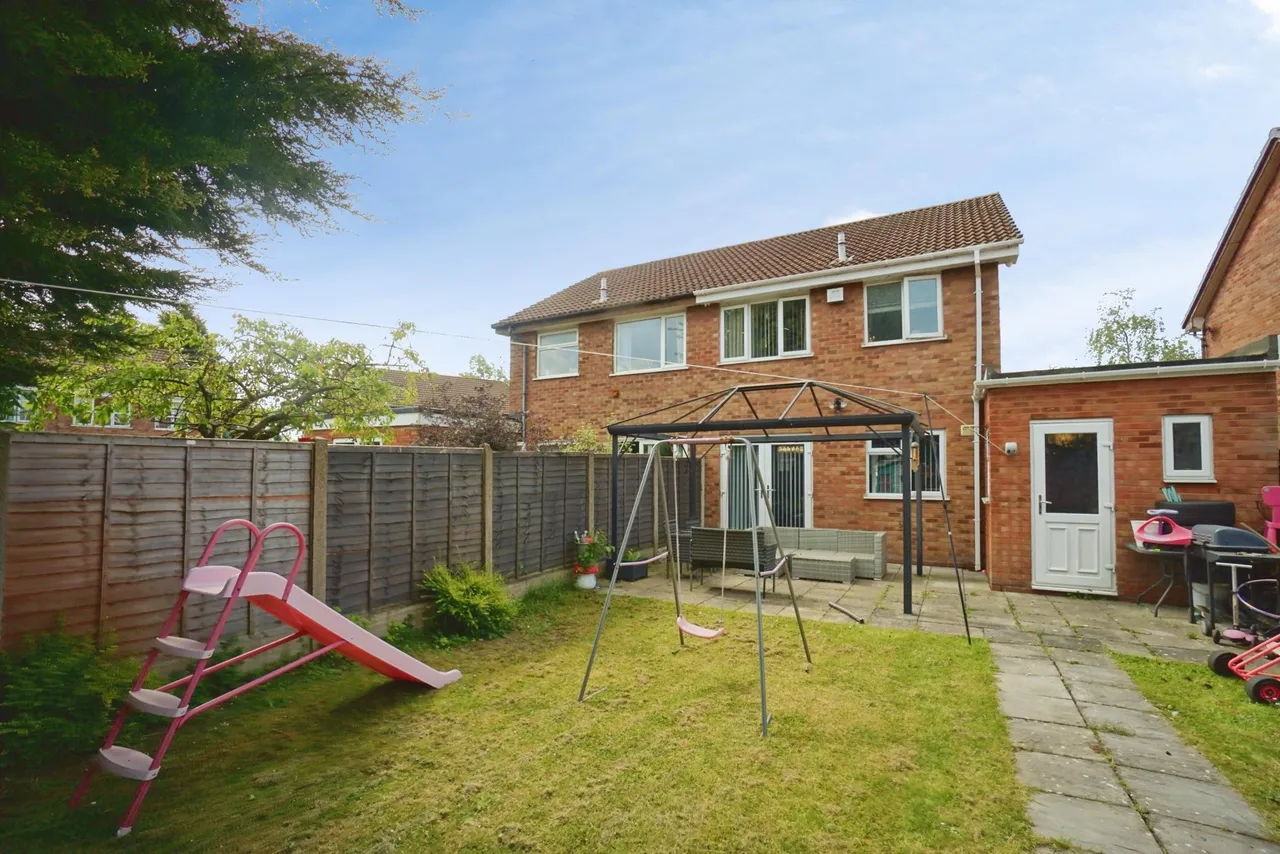 Margaret Vale, Ocker Hill, DY4, photo 16