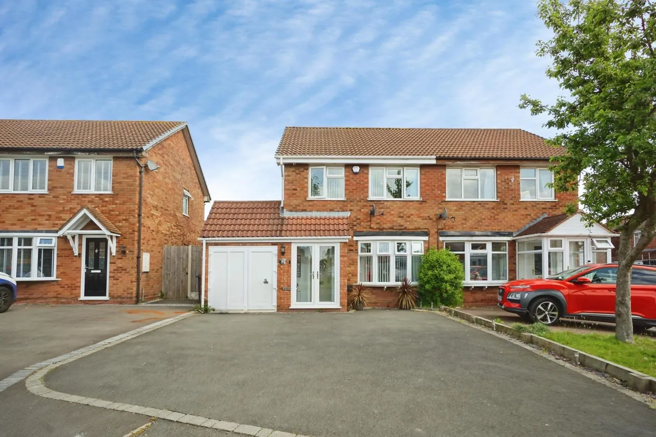 Margaret Vale, Ocker Hill, DY4, photo 5