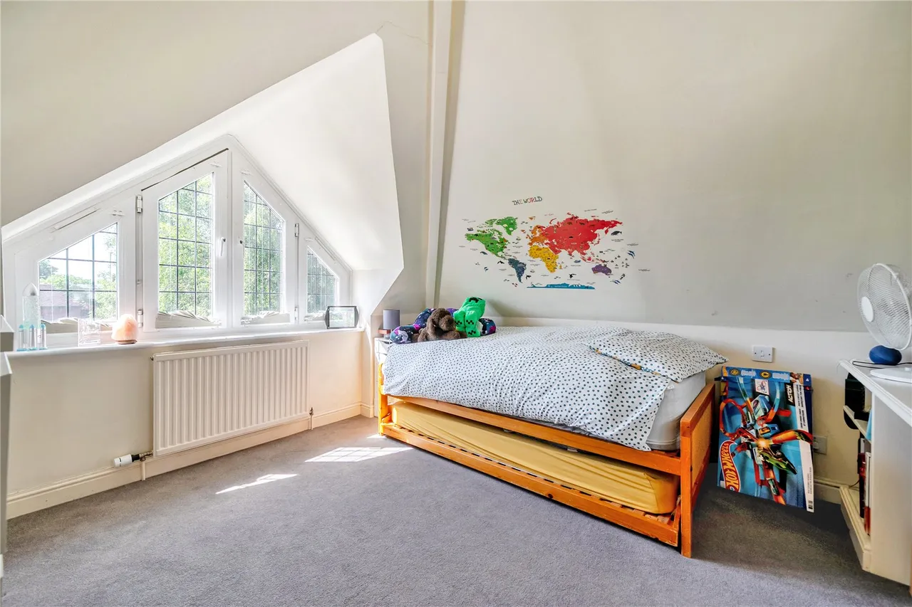 Bredward Close, Burnham, Slough, Buckinghamshire, SL1 7DL, photo 27