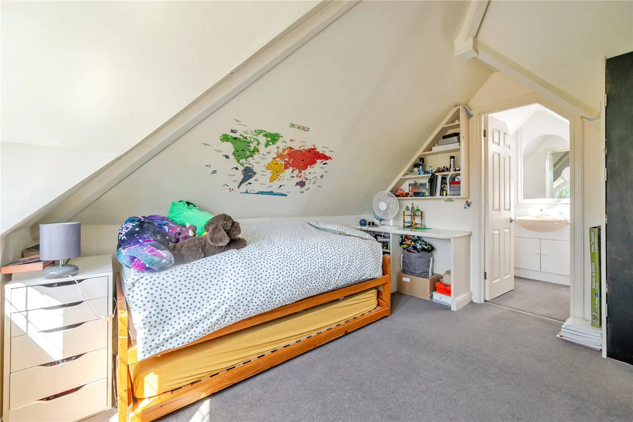 Bredward Close, Burnham, Slough, Buckinghamshire, SL1 7DL, photo 25