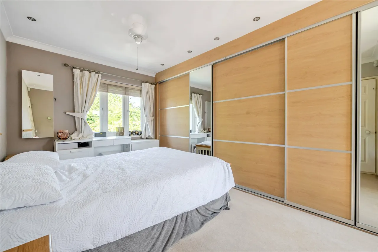 Bredward Close, Burnham, Slough, Buckinghamshire, SL1 7DL, photo 20