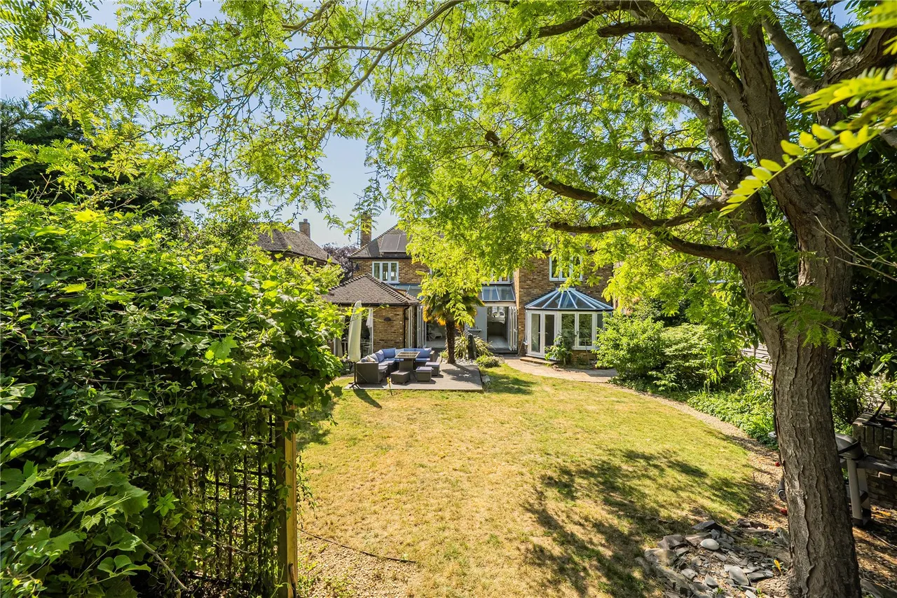 Bredward Close, Burnham, Slough, Buckinghamshire, SL1 7DL, photo 8