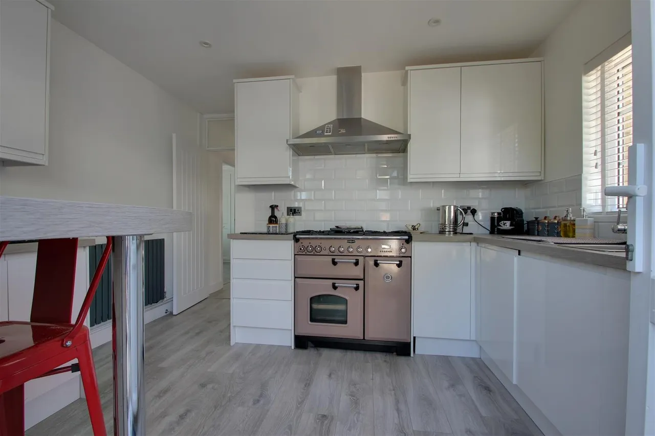 Windermere Crescent, Goring-By-Sea, Worthing, photo 10