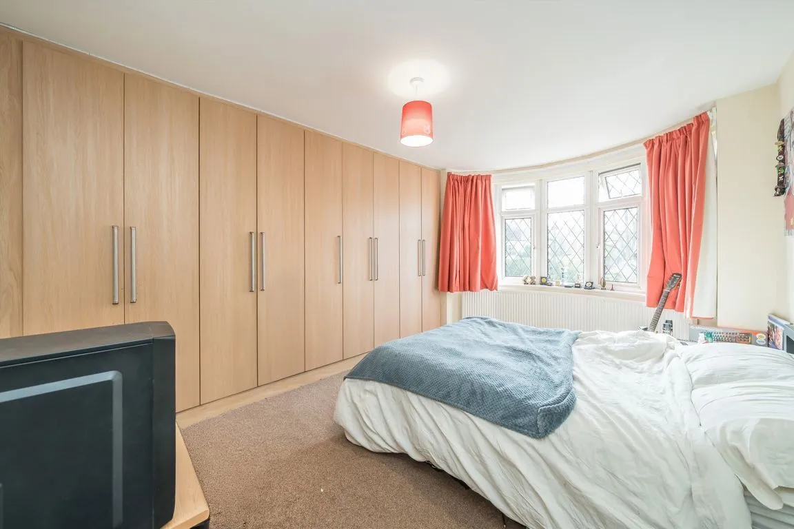 Poulett Gardens, TW1, photo 9