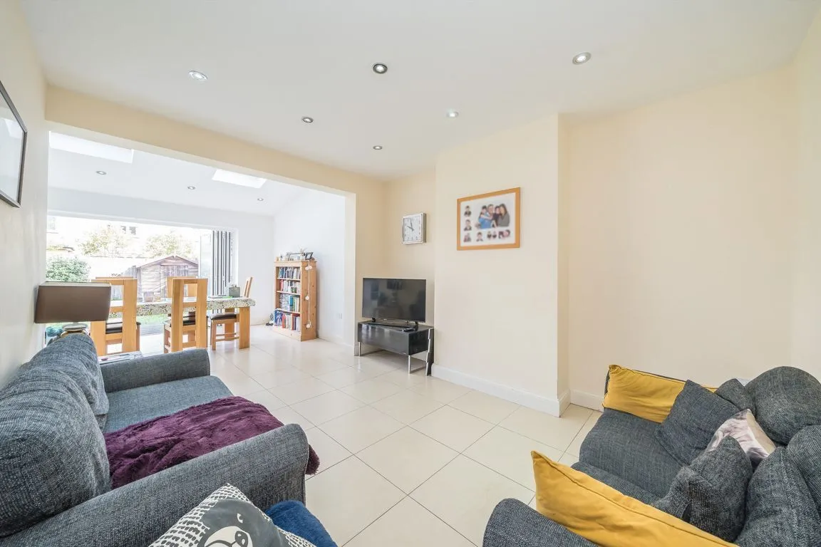 Poulett Gardens, TW1, photo 4