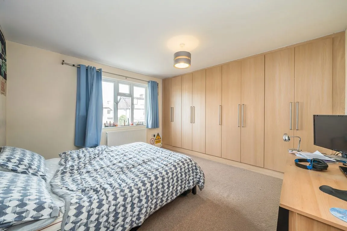 Poulett Gardens, TW1, photo 6