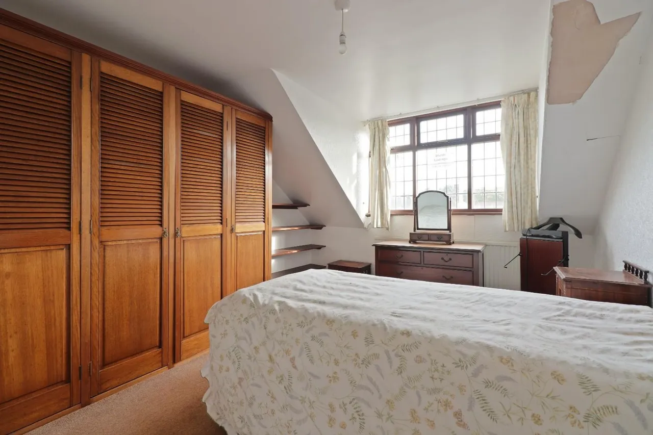 Backmoor Crescent, Sheffield, S8, photo 29