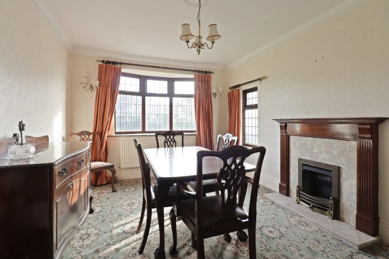 Backmoor Crescent, Sheffield, S8, photo 15