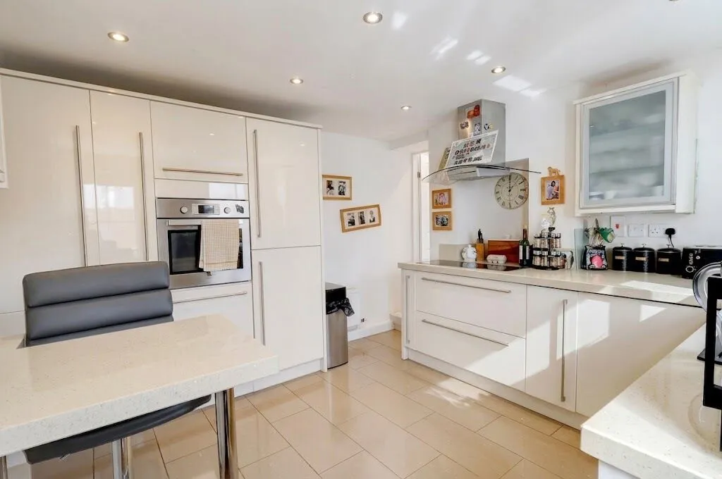 Station Road, Princes Risborough, HP27, photo 5