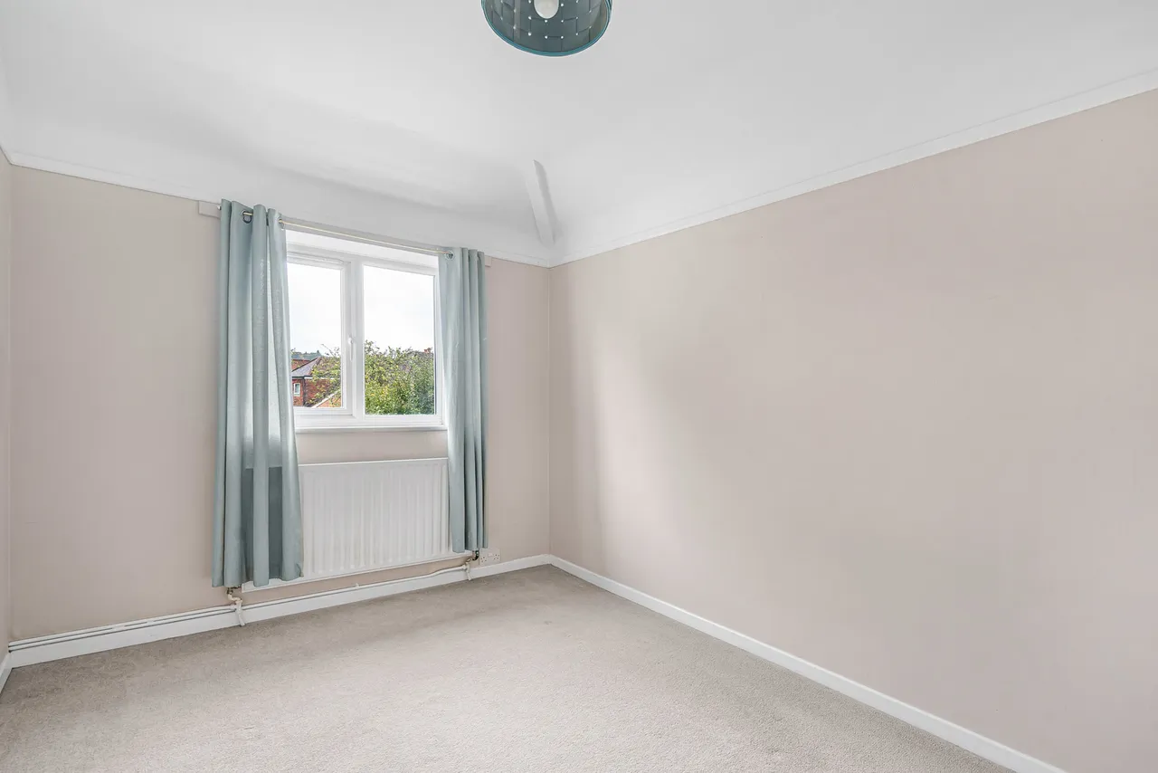 Silo Road, Farncombe, GU7, photo 14