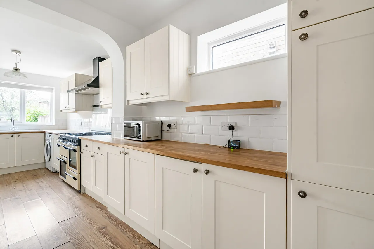 Silo Road, Farncombe, GU7, photo 9
