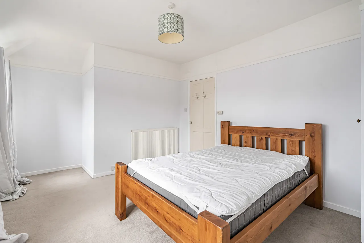 Silo Road, Farncombe, GU7, photo 12