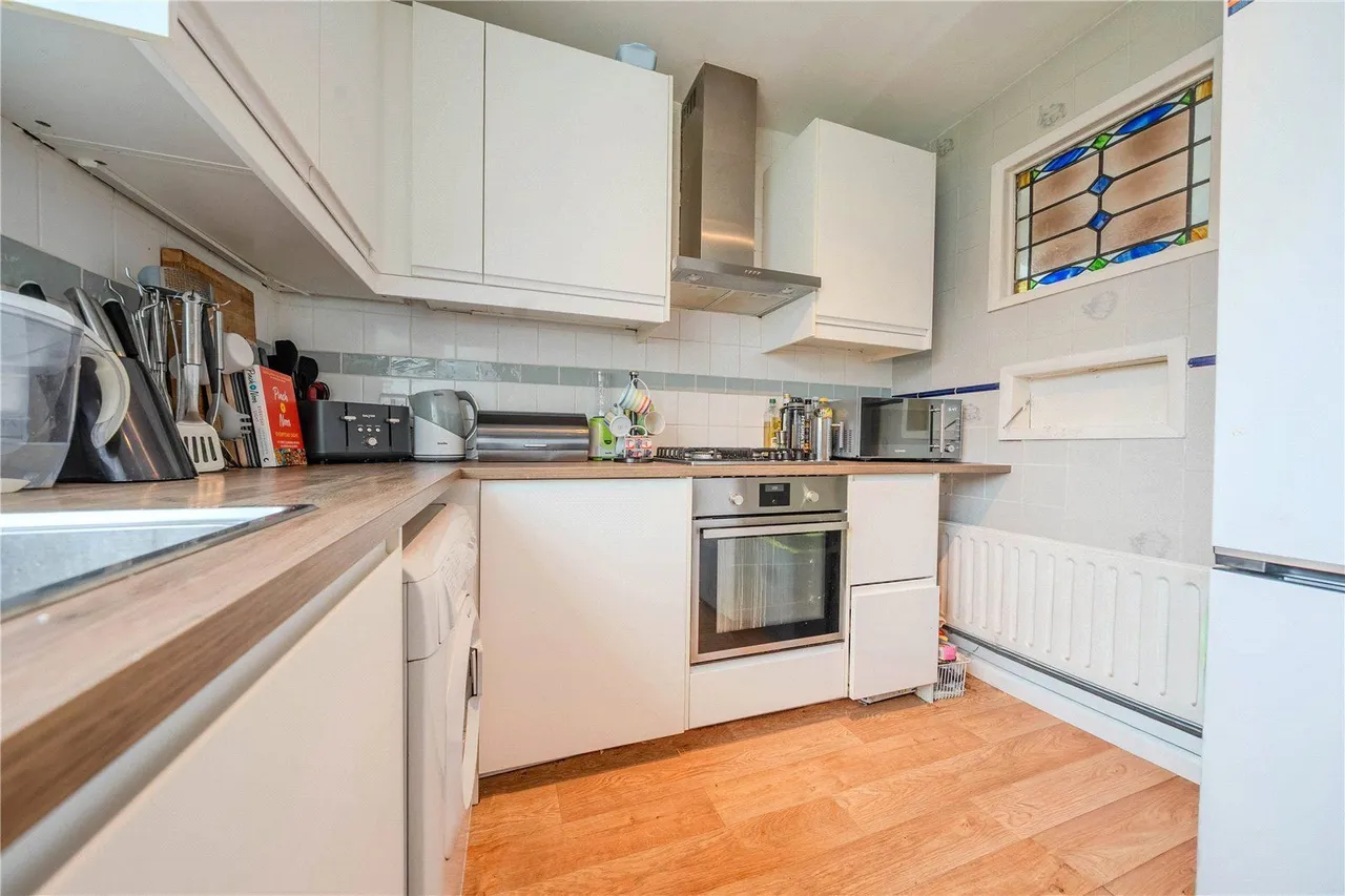 Bedford Court, Oakwood, LS8, photo 5