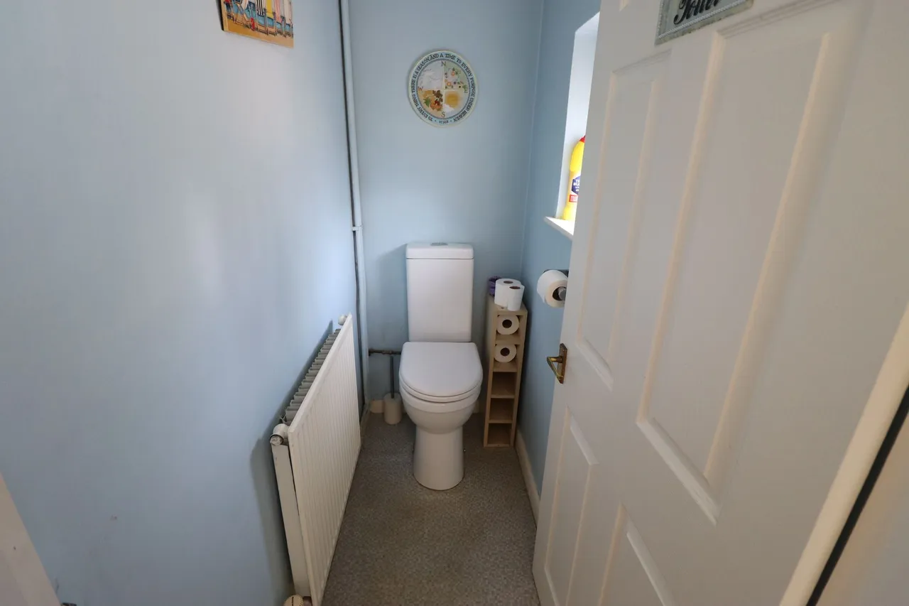 Kingswood Crescent, Rayleigh, Essex, SS6 7BH, photo 10