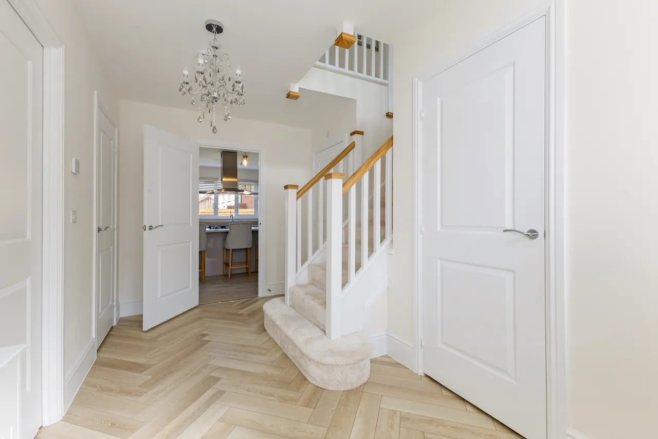 Kestrel Grove, Caddington, LU1, photo 14