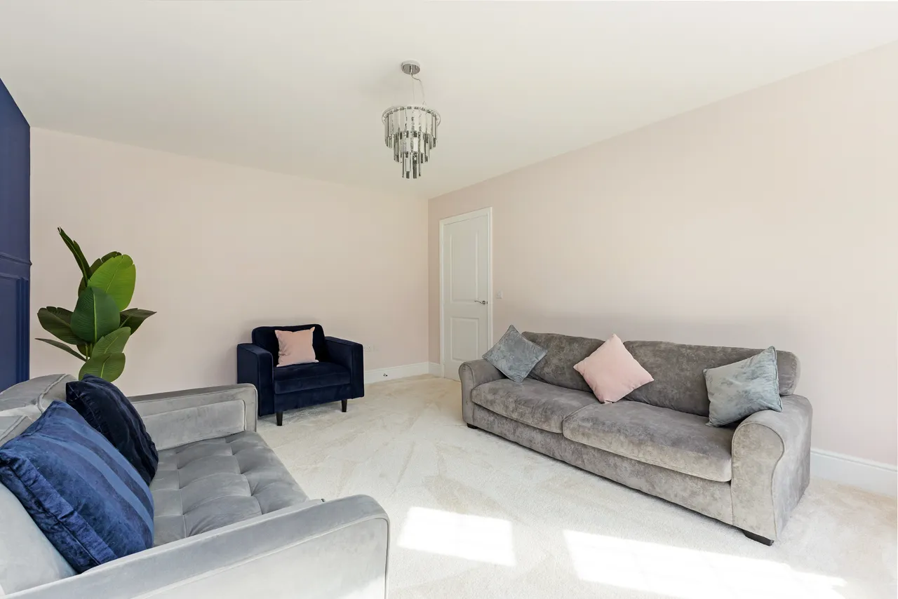 Kestrel Grove, Caddington, LU1, photo 4