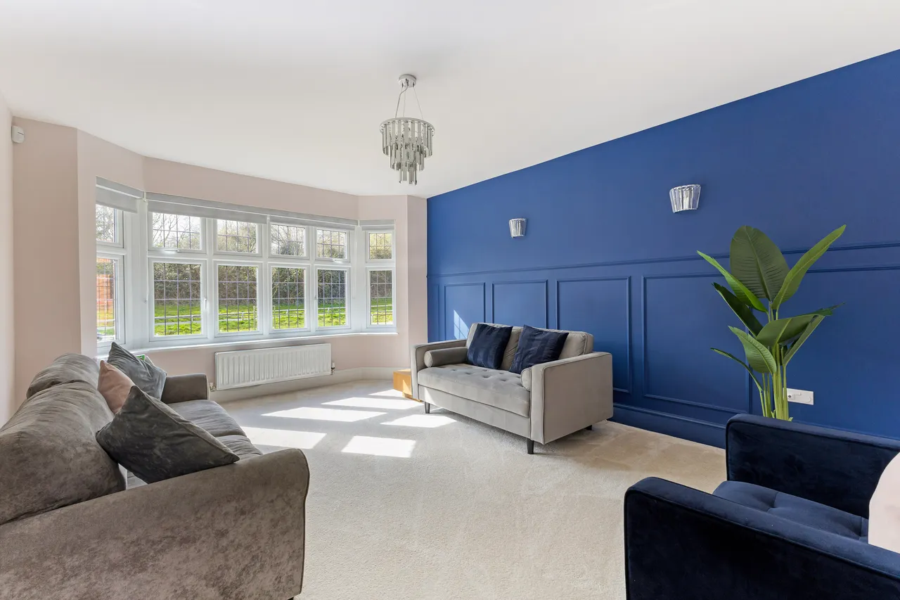 Kestrel Grove, Caddington, LU1, photo 17