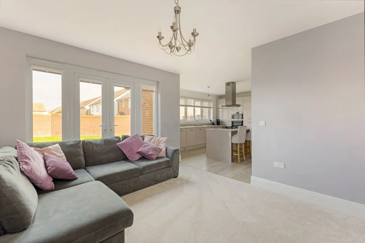 Kestrel Grove, Caddington, LU1, photo 16