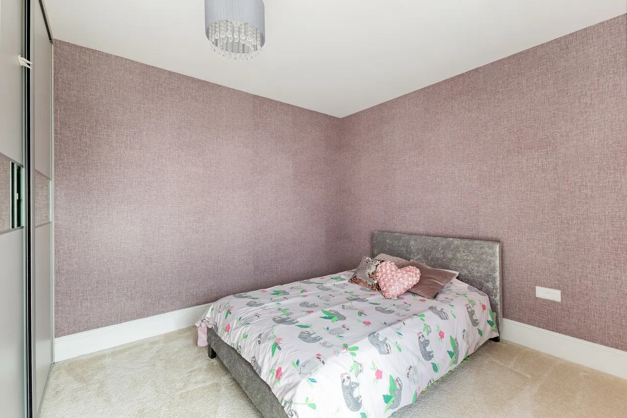 Kestrel Grove, Caddington, LU1, photo 10