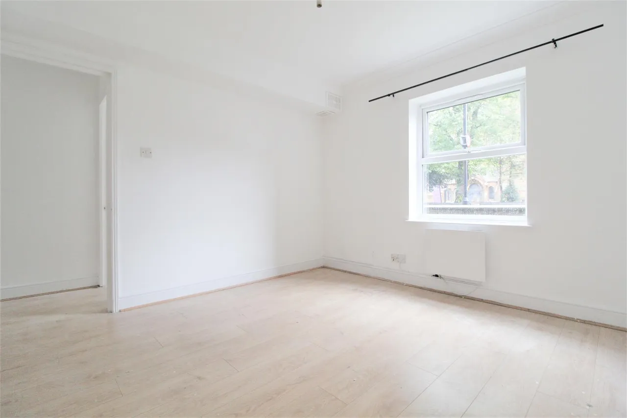 2 bed flat for sale, Cameron Road, Croydon, CR0