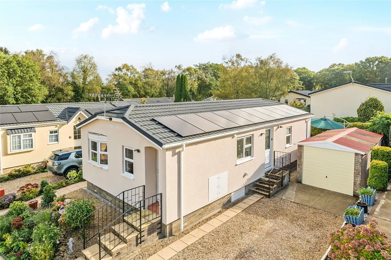 2 bed property for sale, The Beeches, Sampford Courtenay, EX20