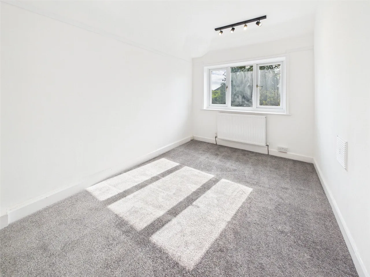 Garland Road, Manchester, M22, photo 12