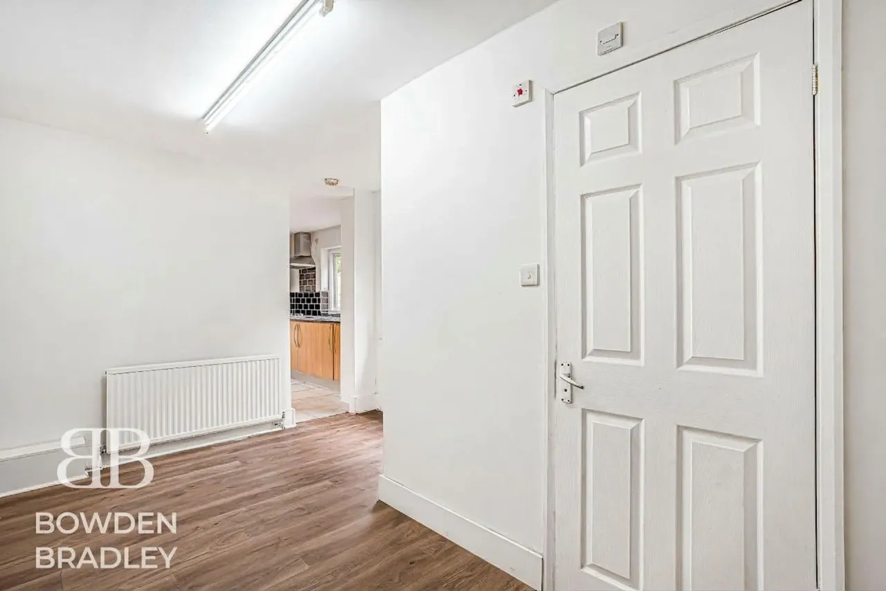 Leslie Road, London, E11, photo 32