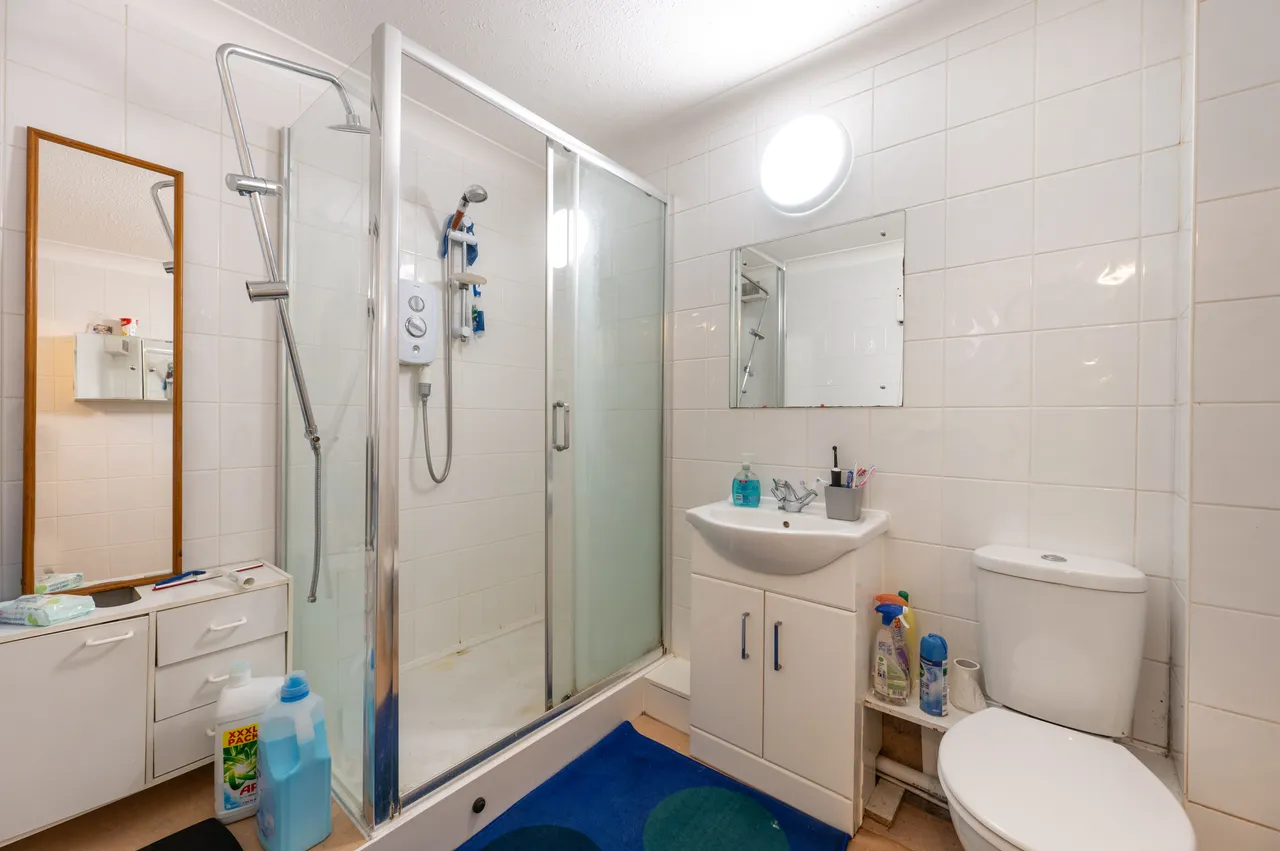 Flat 10, Homefirs House, Wembley Park Drive, photo 4
