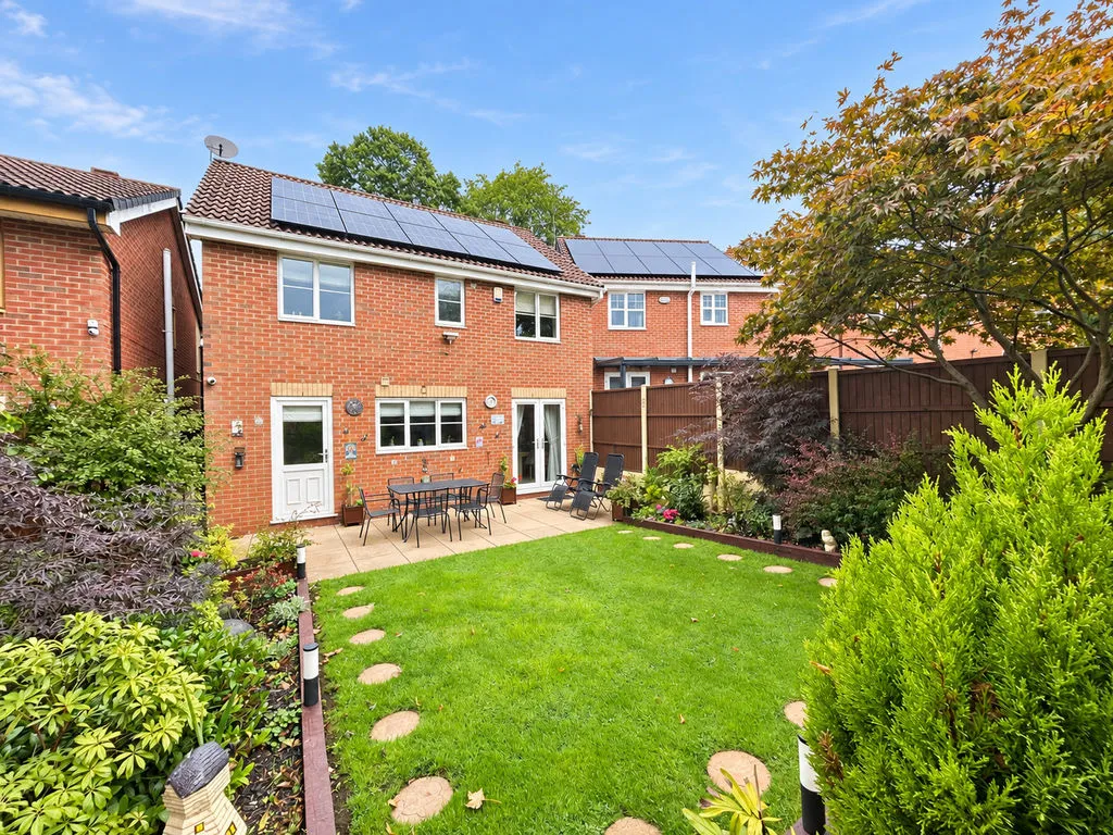 The Oaks, Bloxwich, WS3, photo 17