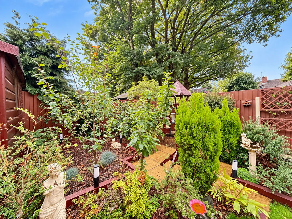 The Oaks, Bloxwich, WS3, photo 27