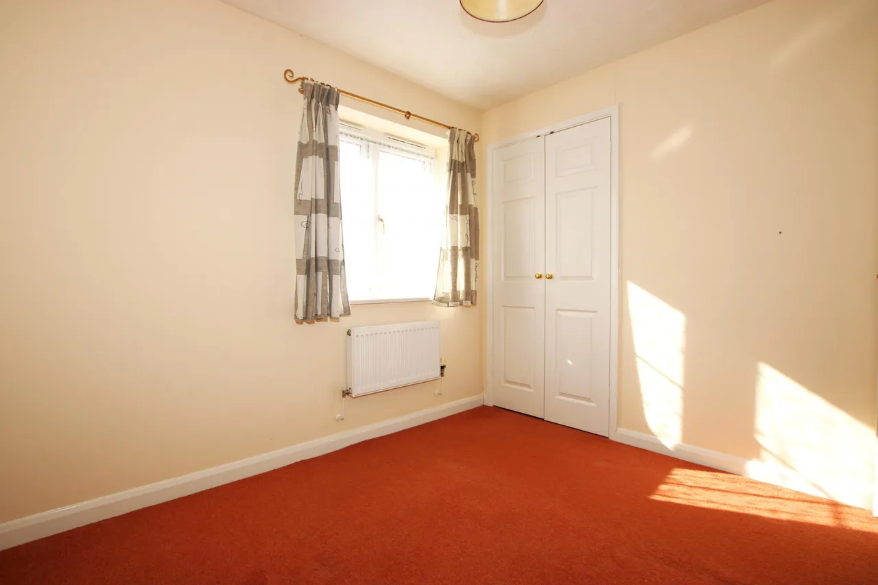 Donne Close, Rushden, NN10, photo 13