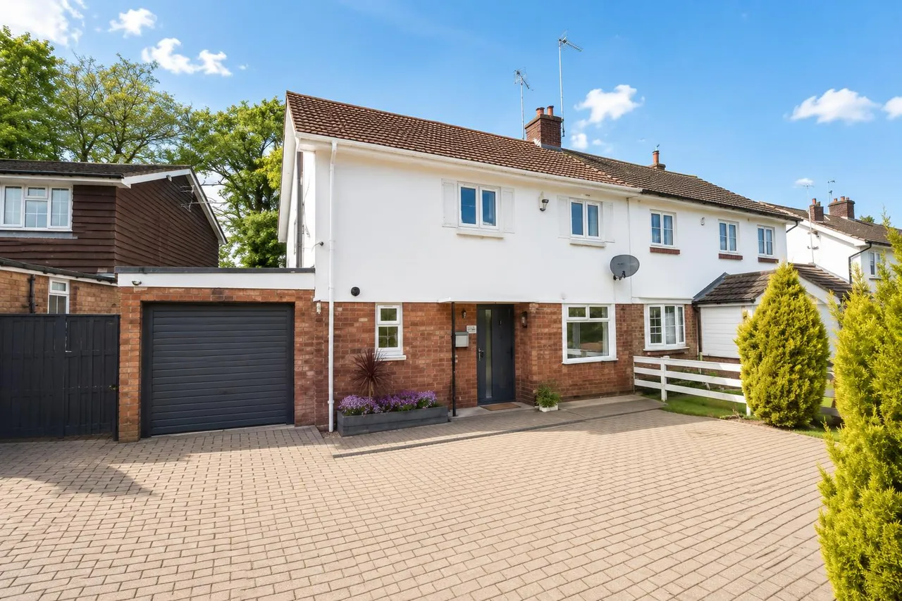 Beechwood Court, Dunstable, LU6, photo 3