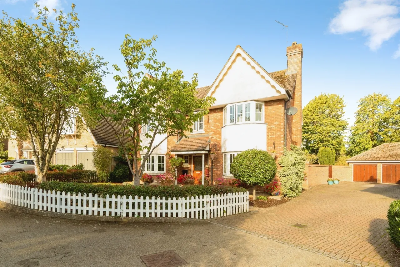 5 bed house for sale, Sacombe Mews, Stevenage, SG2