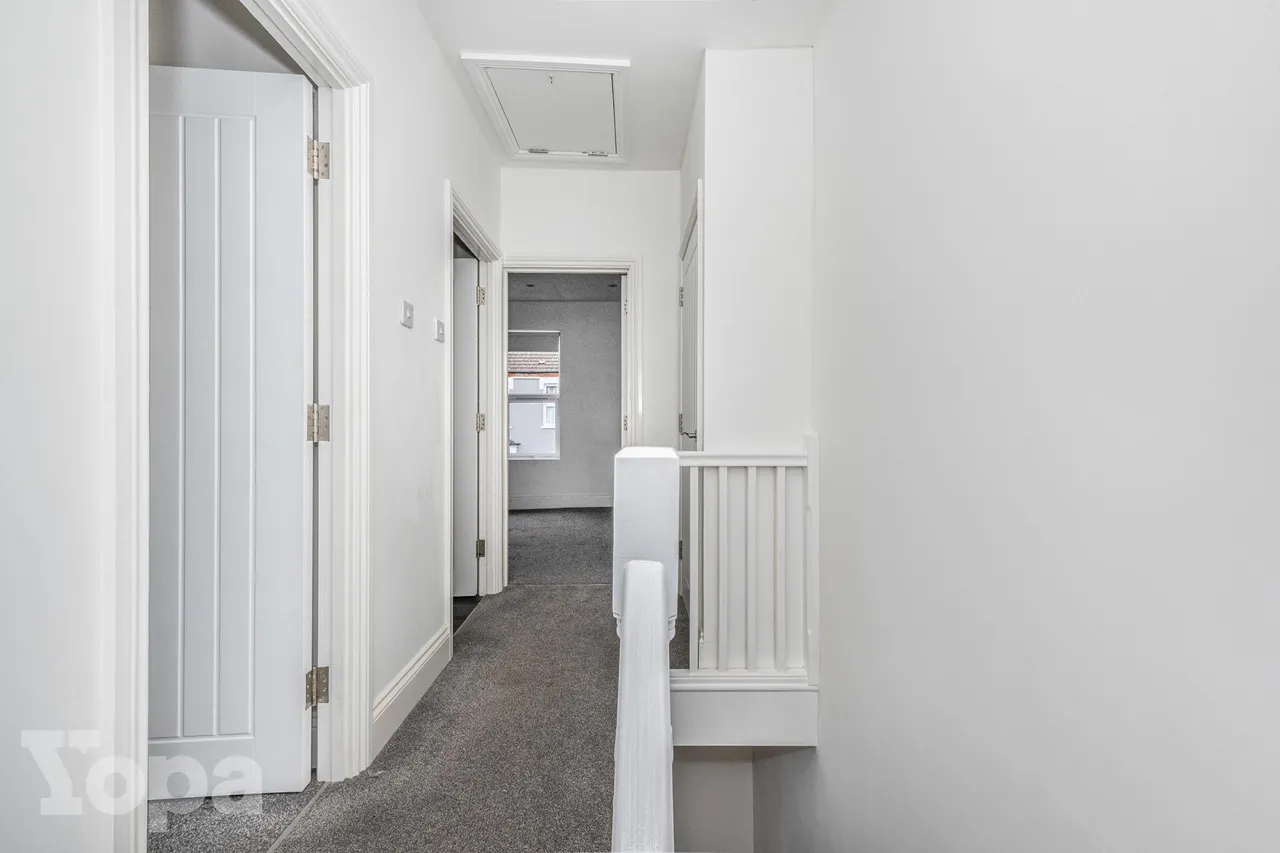 Warwick Road, Welling, DA16, photo 11