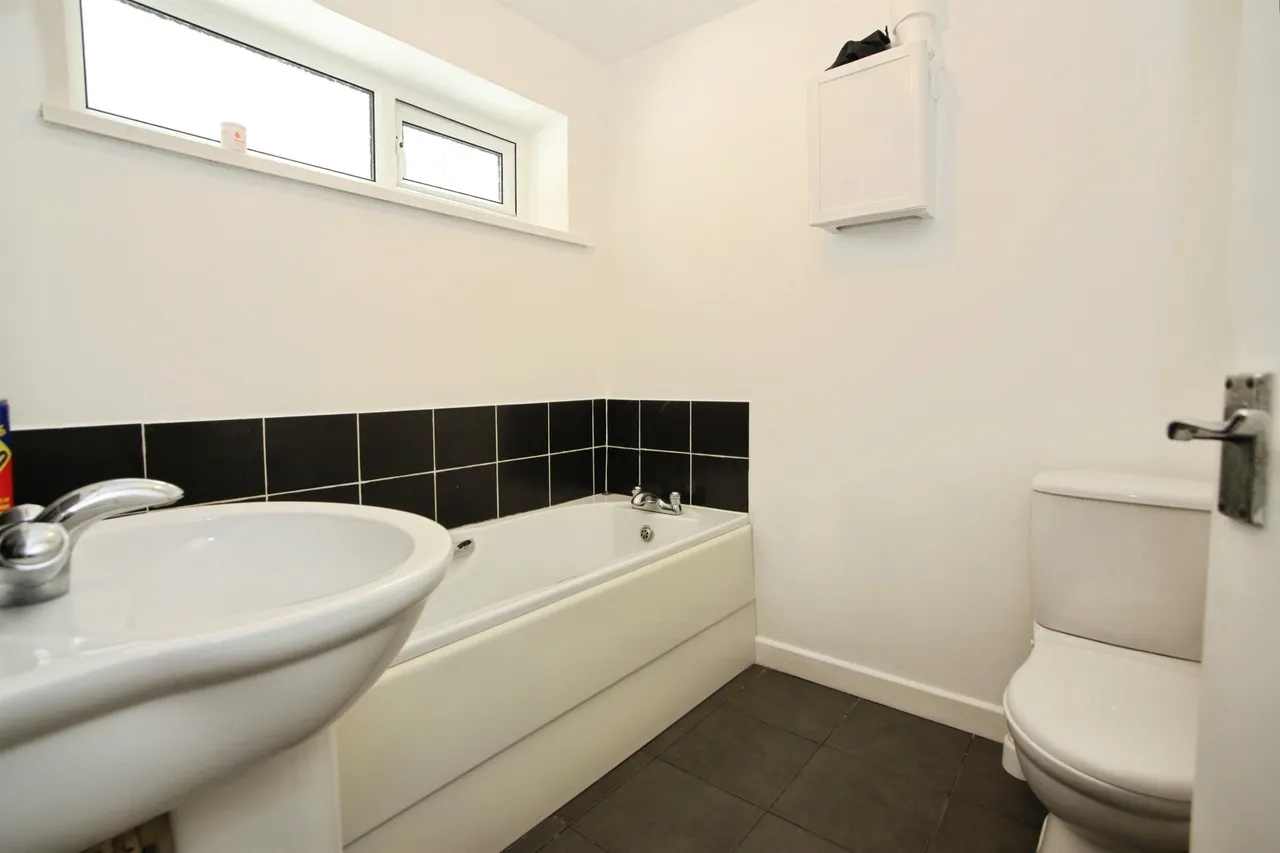 Avon Terrace, Porth, CF39, photo 6
