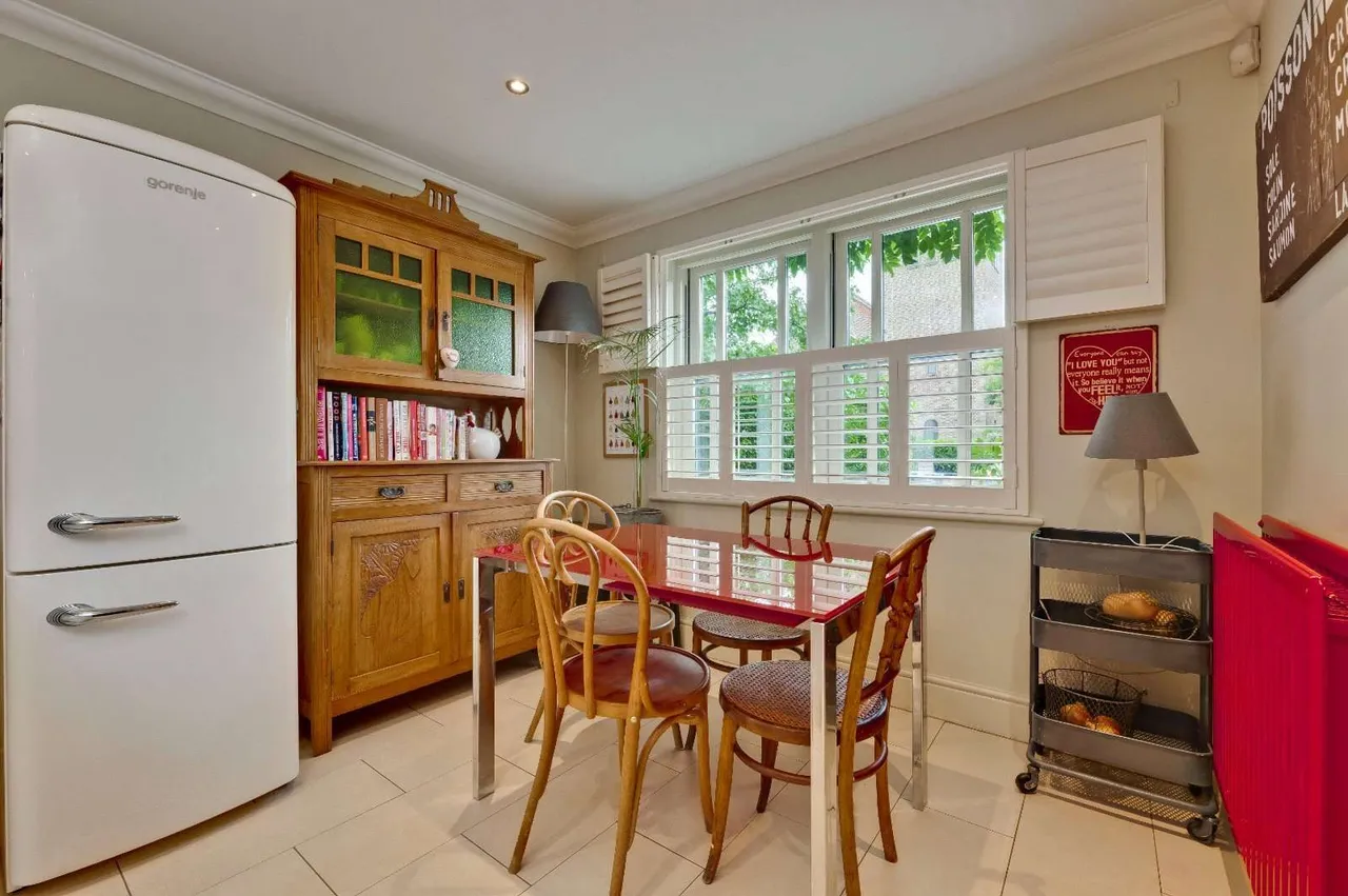 Vine Road, East Molesey, Surrey, KT8 9LF, photo 4