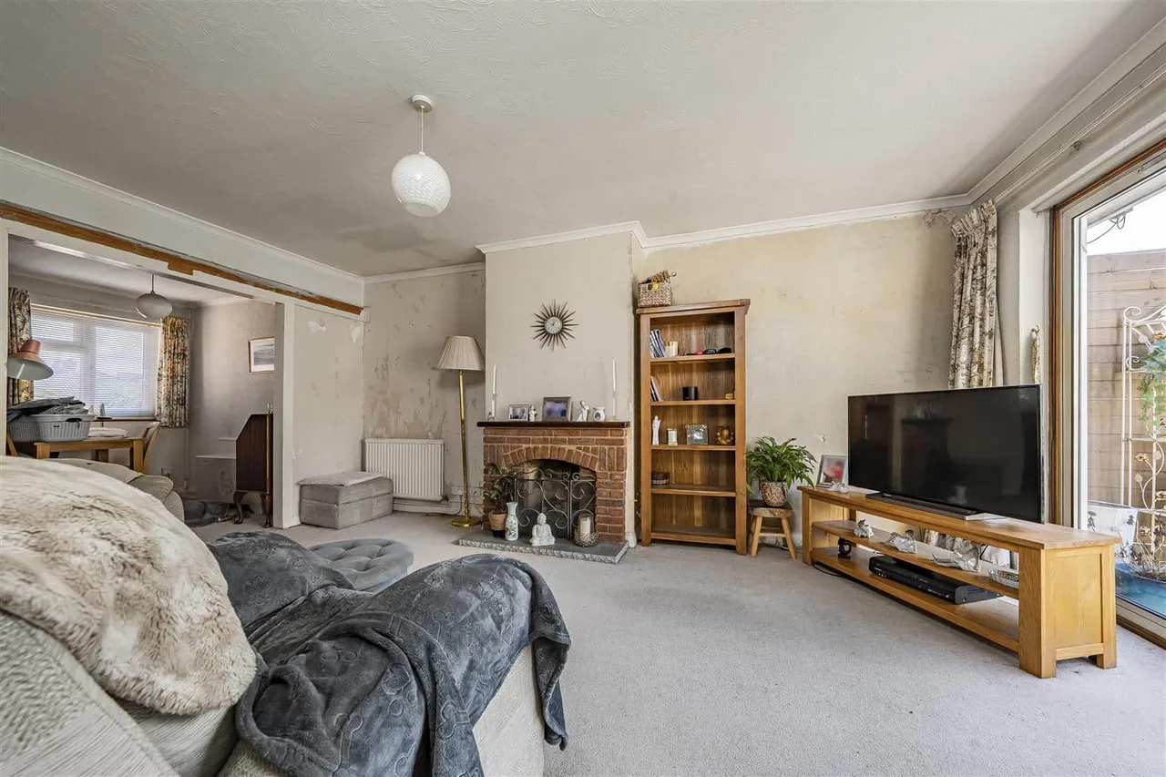 St. Johns Drive, Windsor, Berkshire, SL4 3RA, photo 2