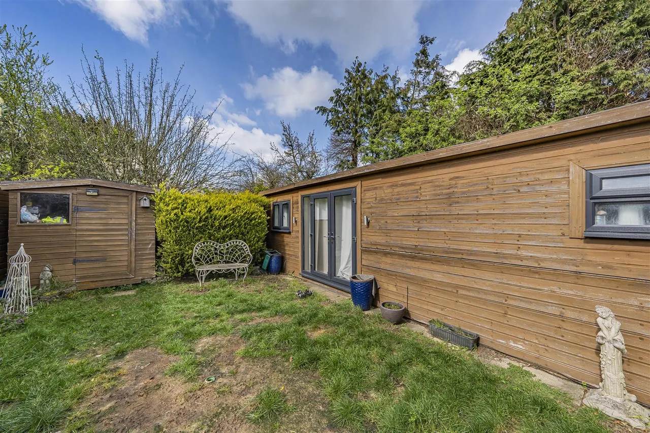St. Johns Drive, Windsor, Berkshire, SL4 3RA, photo 12