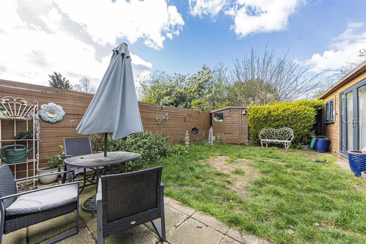 St. Johns Drive, Windsor, Berkshire, SL4 3RA, photo 11
