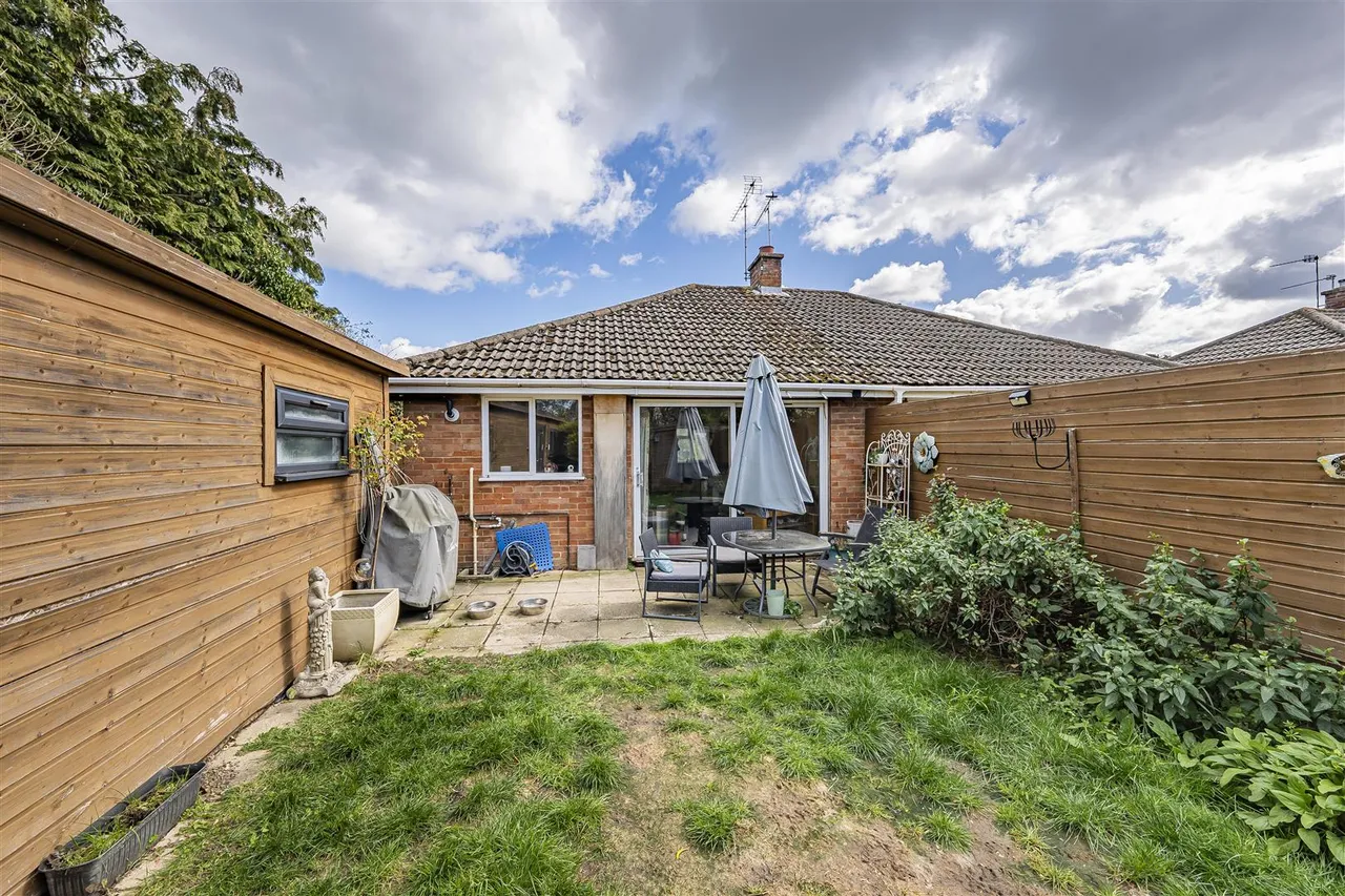 St. Johns Drive, Windsor, Berkshire, SL4 3RA, photo 13