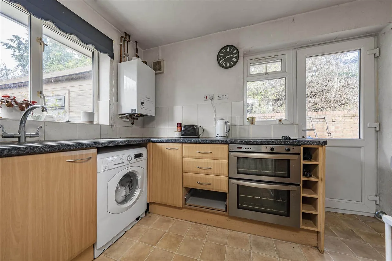 St. Johns Drive, Windsor, Berkshire, SL4 3RA, photo 4