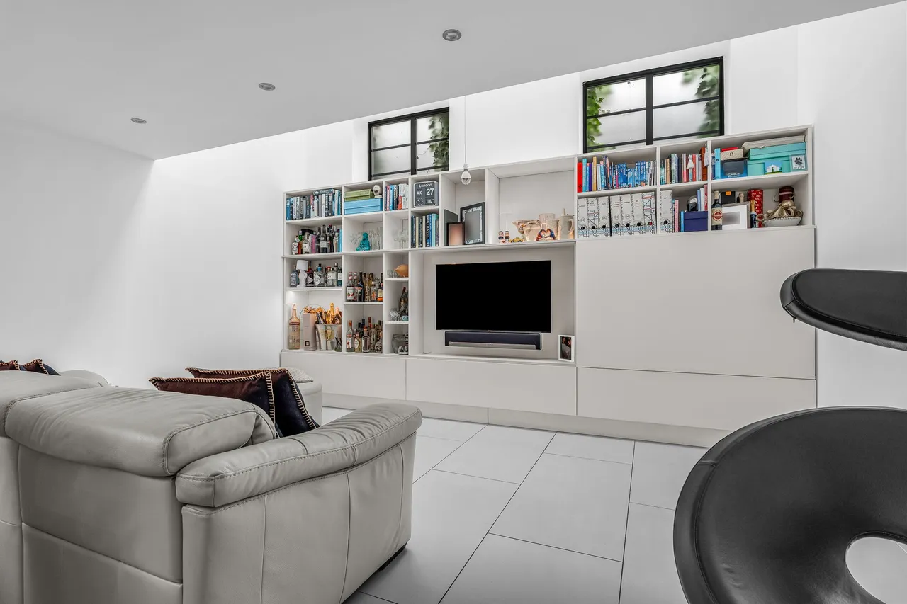 Malthouse Mews, Ware, SG12 9FA, photo 9