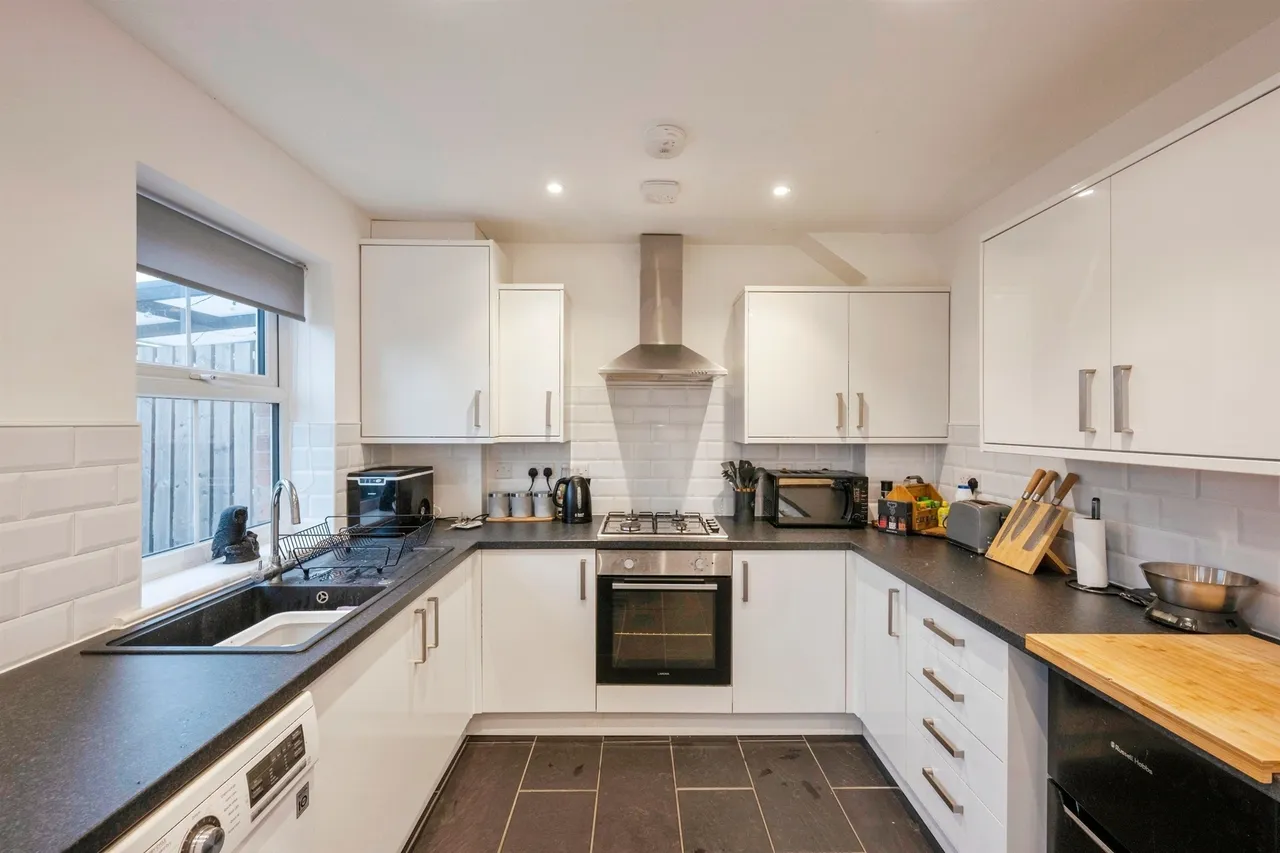 Greenfield Road, Stainforth, DN7, photo 2