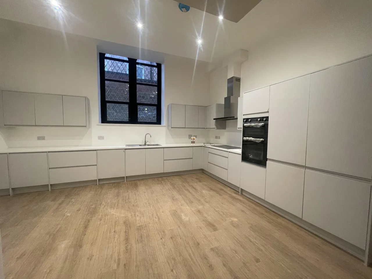 3 bed flat to rent, Gower Street, DE1