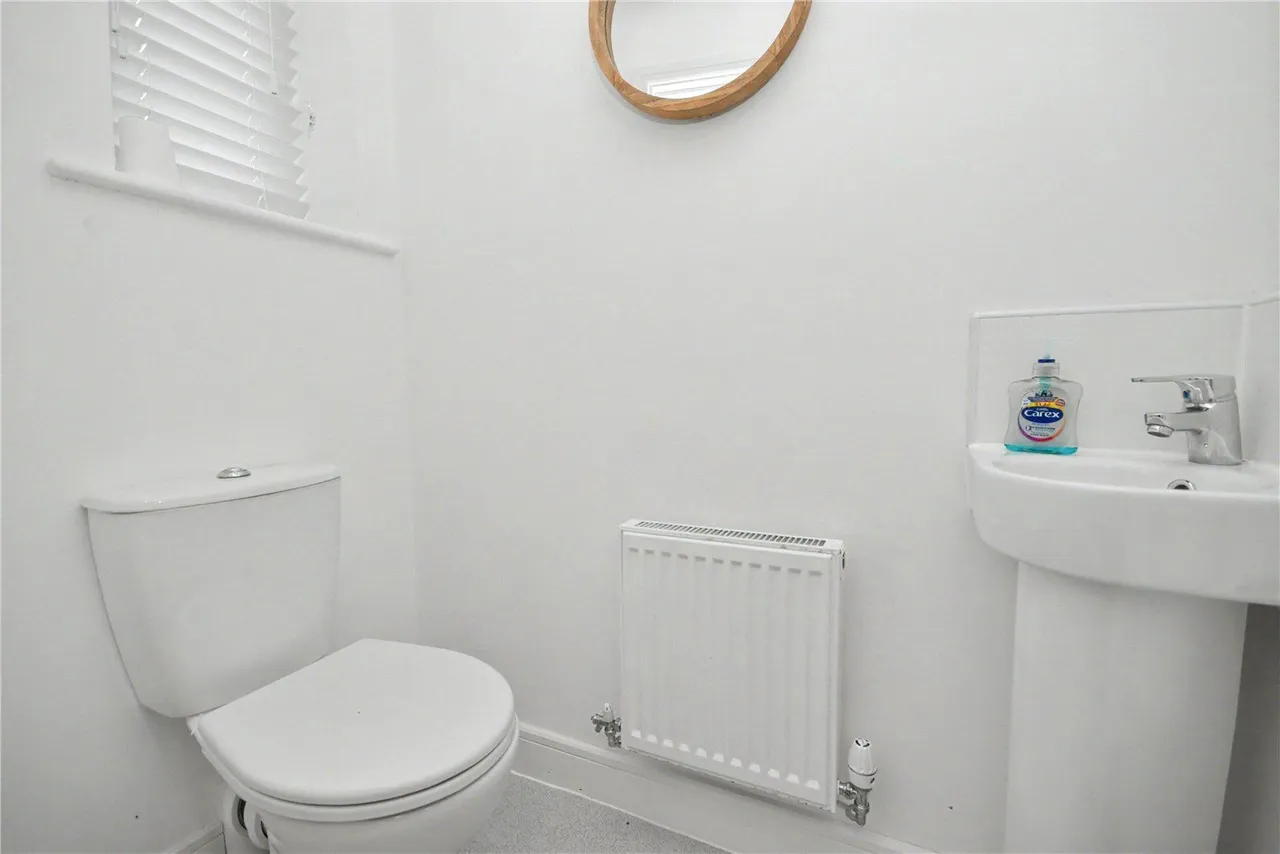 Moseley Beck Lane, Leeds, LS16, photo 5