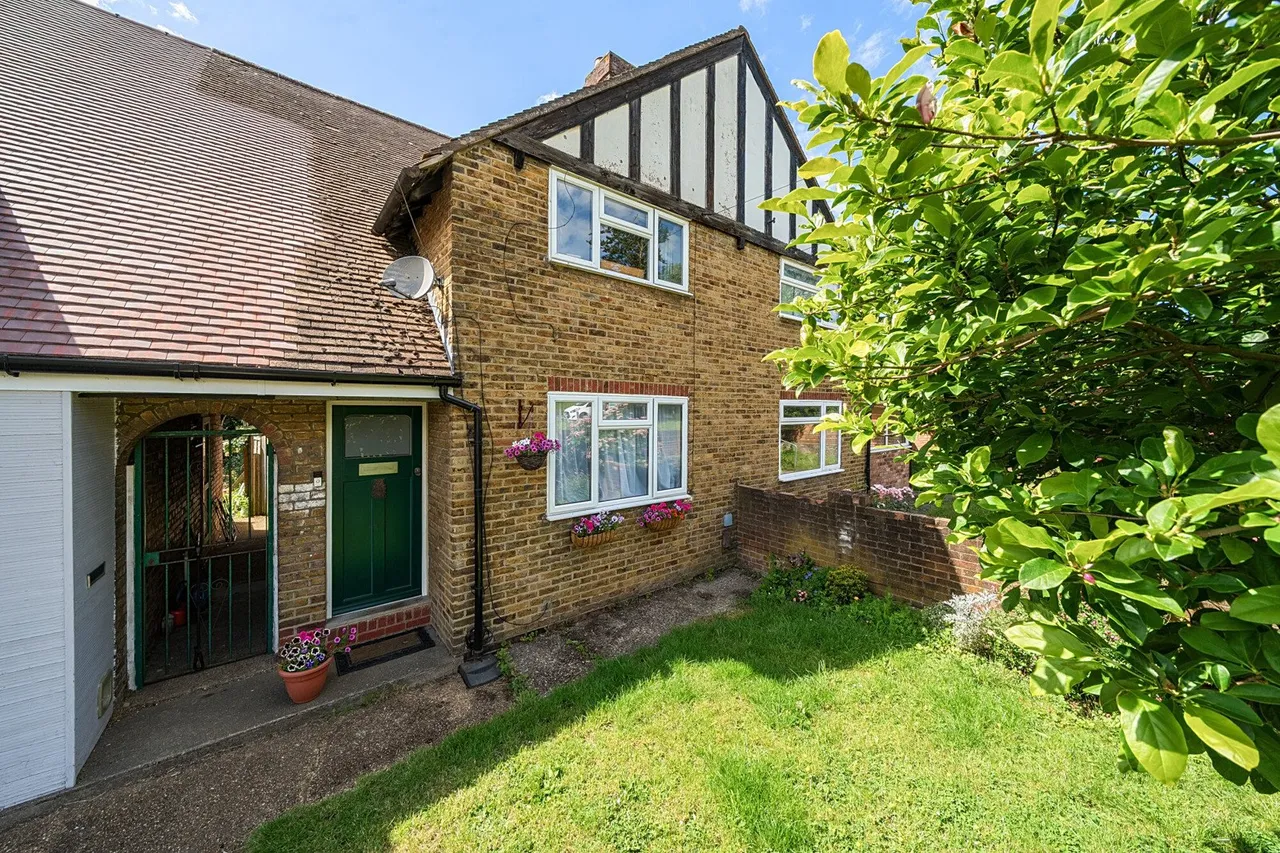Eltham Palace Road, SE9, photo 16
