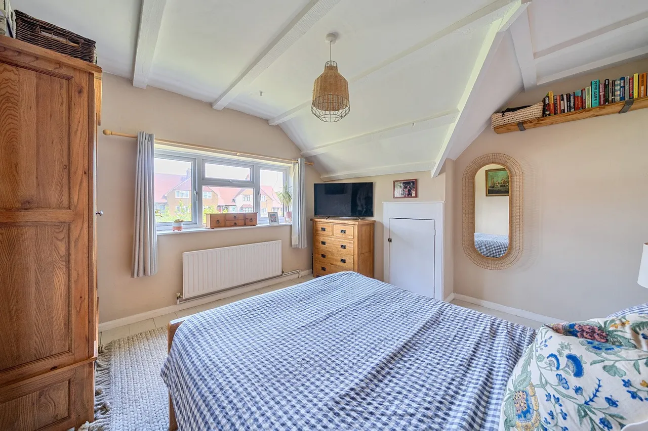 Eltham Palace Road, SE9, photo 7