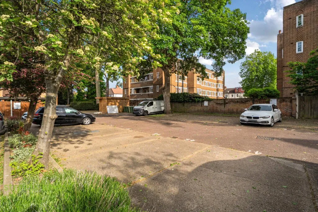 St. Christophers Gardens, Thornton Heath, CR7, photo 8
