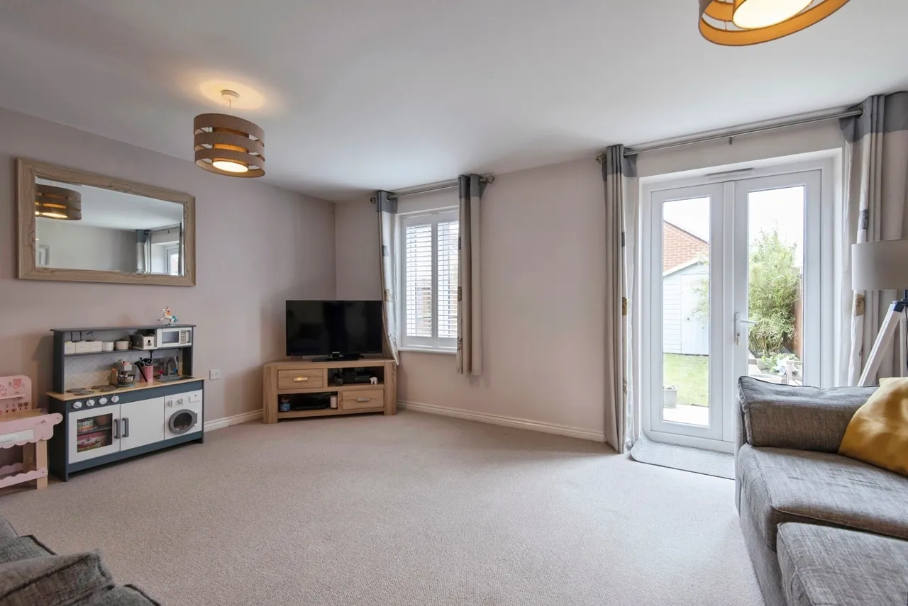 Gilbert Avenue, Biggleswade, Bedfordshire, SG18, photo 2